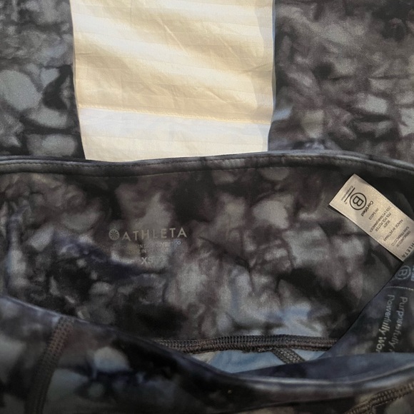 Athleta Salutation 7/8 Leggings - Picture 6 of 7